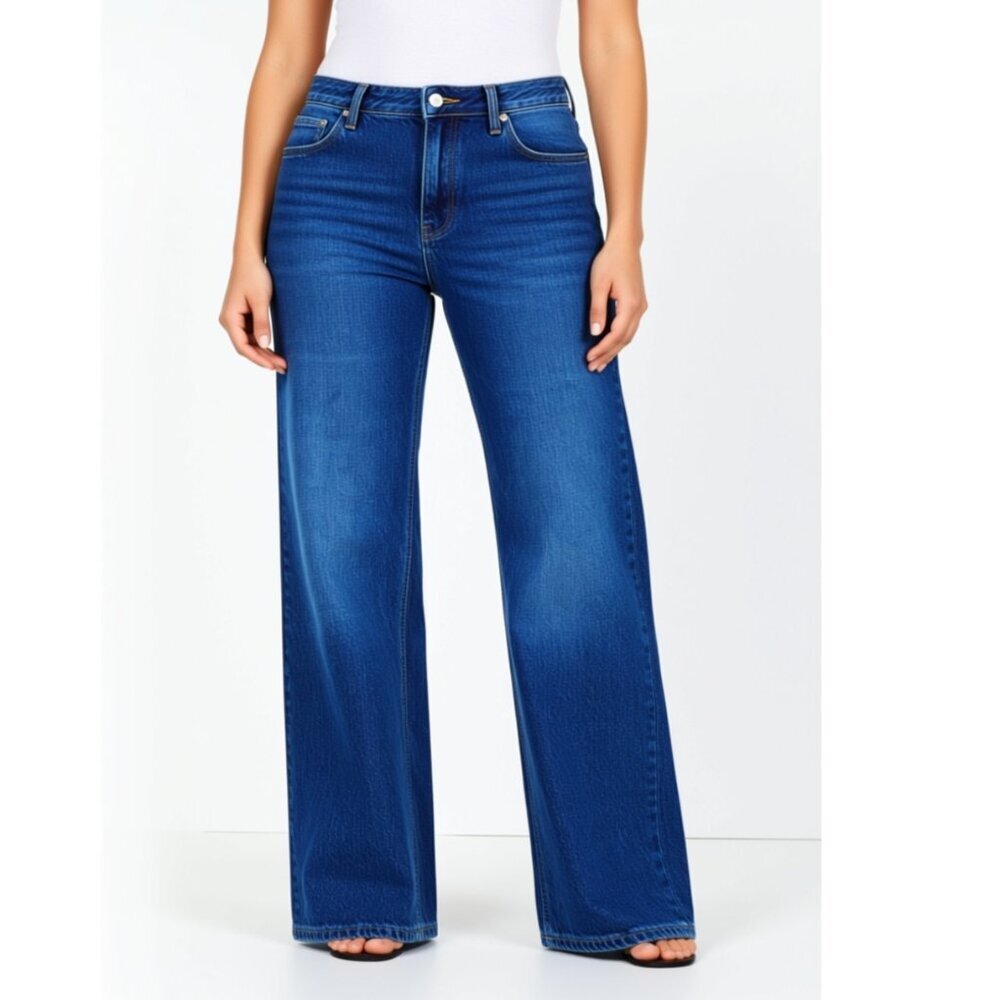 Old Navy mid-rise wow boyfriend jean Size 6